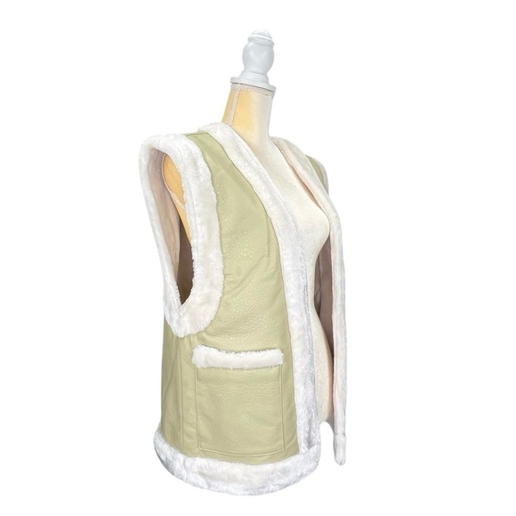 We Wore What Size Small Vest Faux Fur/Leather Reversible Vest Ivory Oat New NWT - Picture 4 of 12